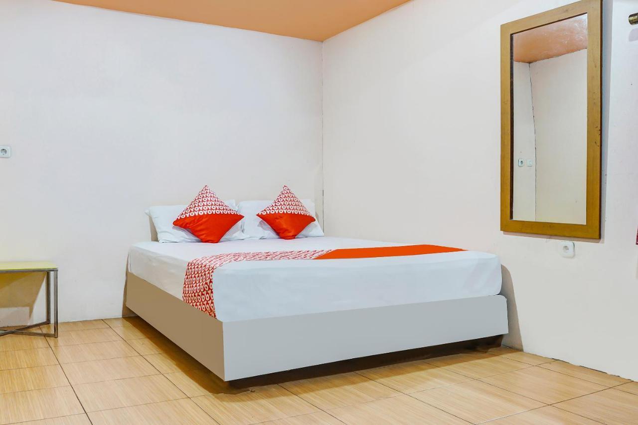 Oyo 90923 Makassar Cottage Balangberu Luaran gambar